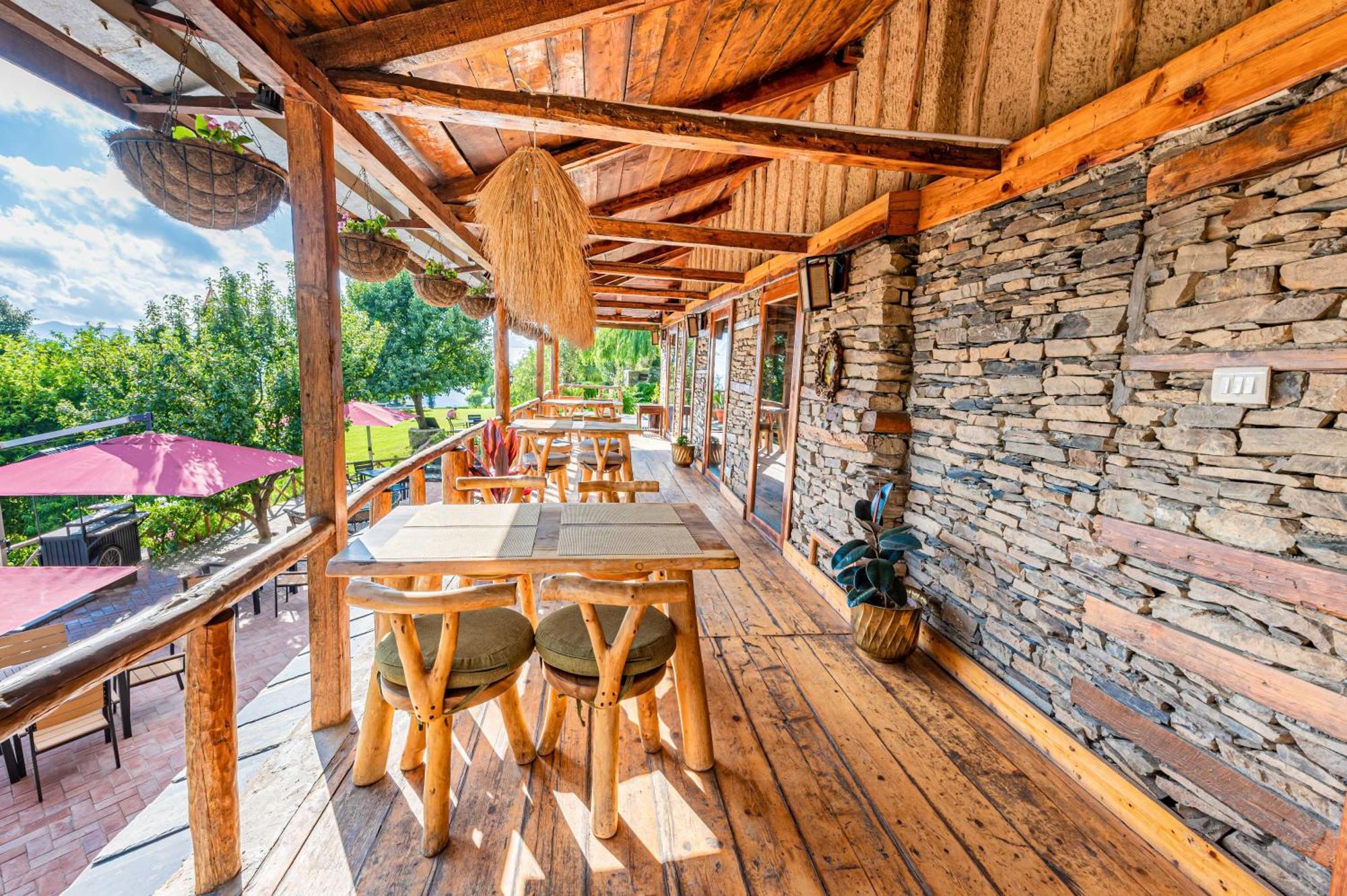 The Manor Luxury Apartments, Shimla Mashobra Bagian luar foto