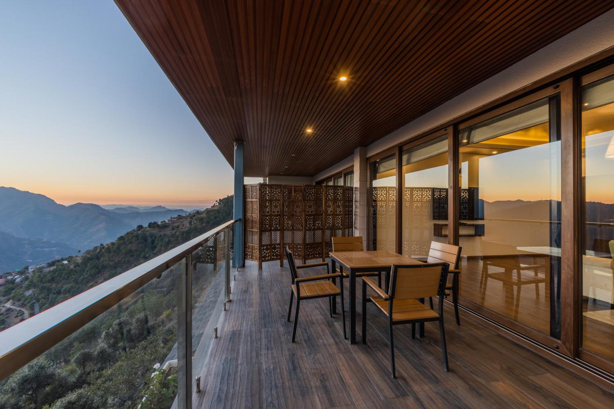 The Manor Luxury Apartments, Shimla Mashobra Bagian luar foto