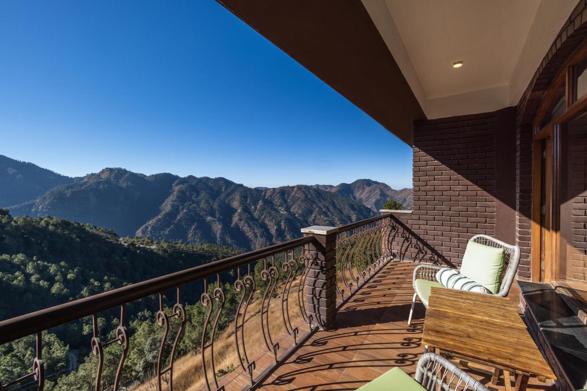 The Manor Luxury Apartments, Shimla Mashobra Bagian luar foto