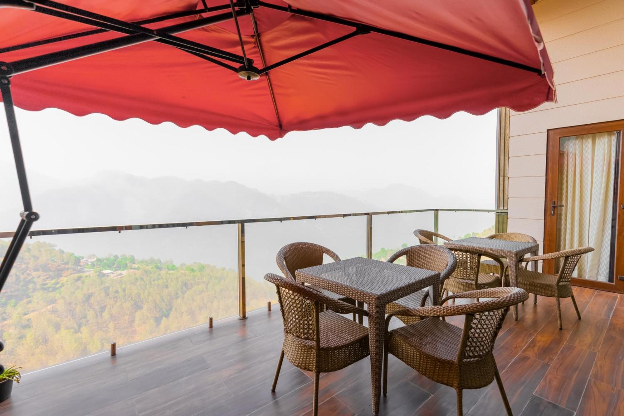 The Manor Luxury Apartments, Shimla Mashobra Bagian luar foto